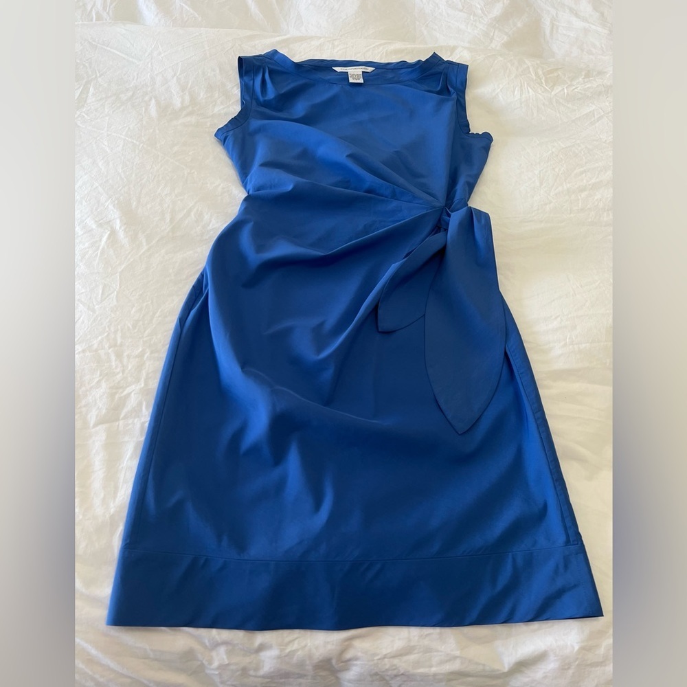 Diane Von Furstenberg | Women’s SZ 8 | Blue Side Tie Dress